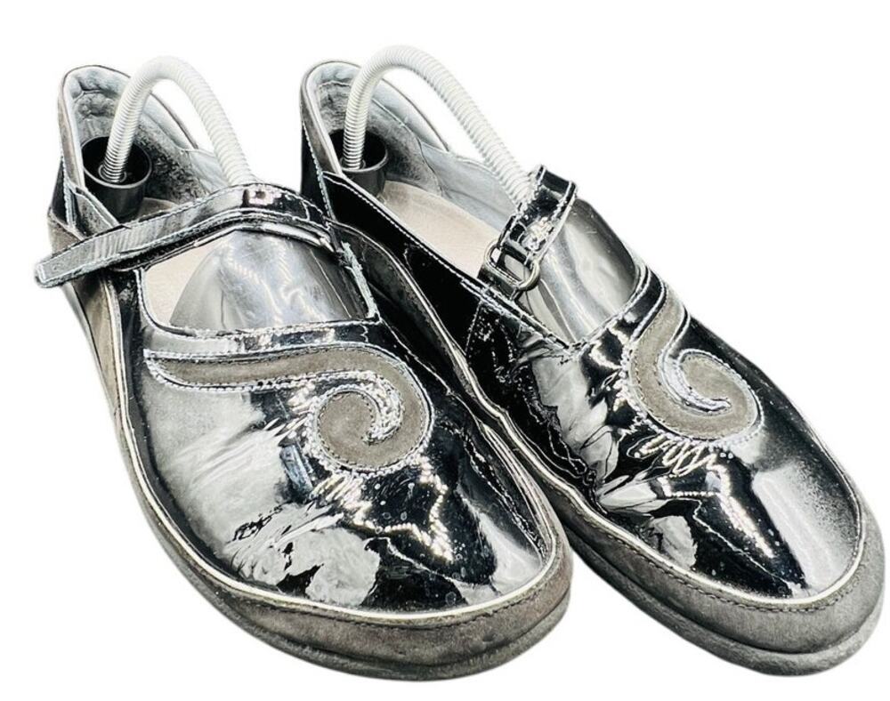 ✨ Naot Mary Jane Slingback Silver Swirl Leather Shoes Women’s 41 Comfort Arch